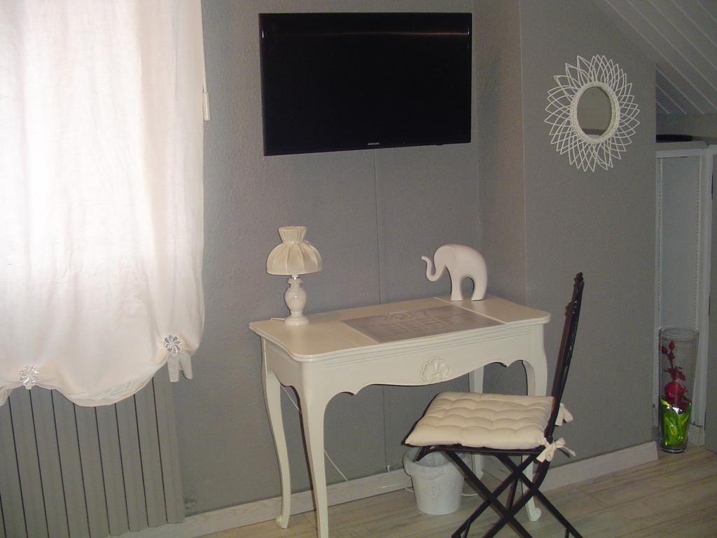 Chambre Crescia Vernouillet  Εξωτερικό φωτογραφία